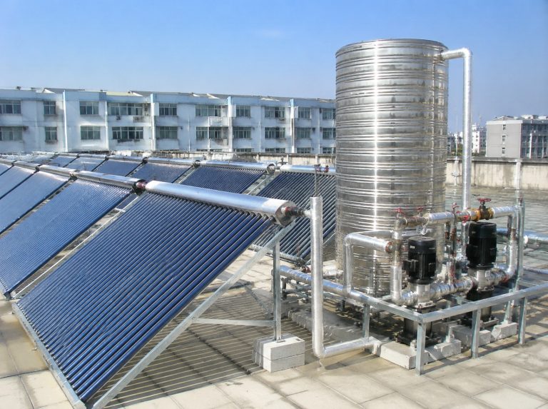 房县商用大容量真空管太阳能热水系统